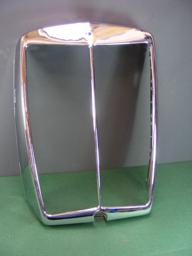 C437T Radiator Shell + False Nose - Brass